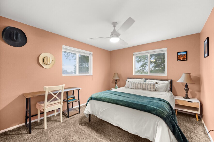 Building Photo - 8916 S 1240 E