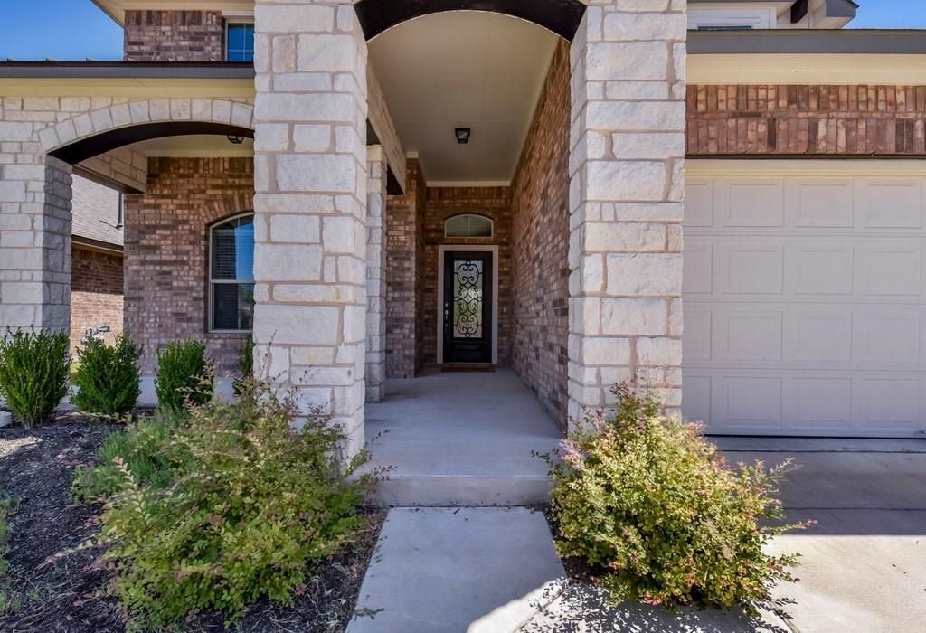 Building Photo - 11203 Sisquoc Formation View