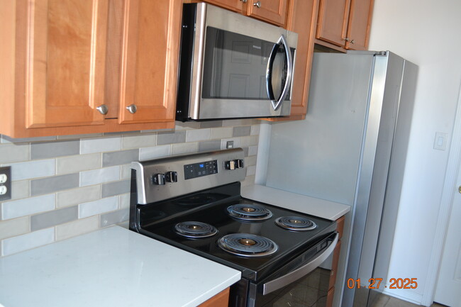 Kitchen - 4088 Much Marcle Dr