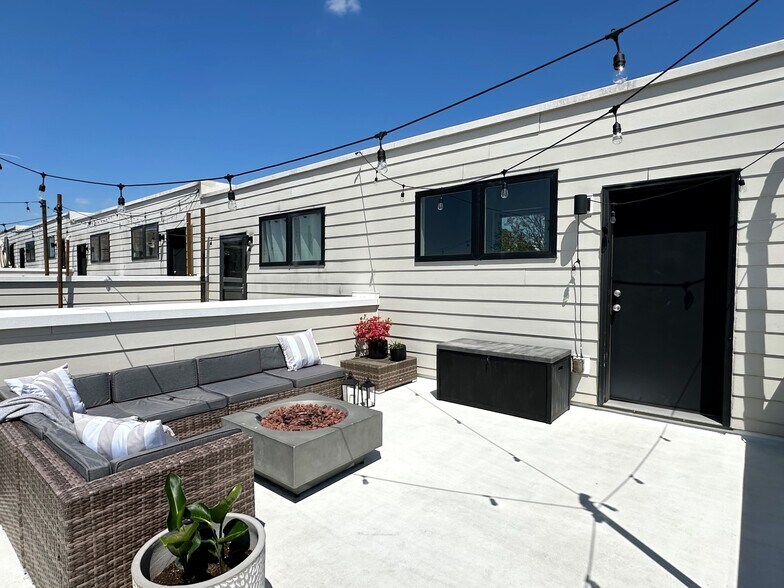 Building Photo - 3831 Terrace St