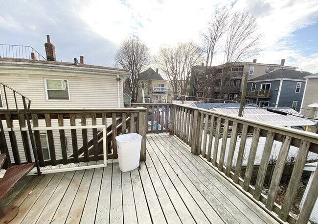 Building Photo - 29 Spring Garden St