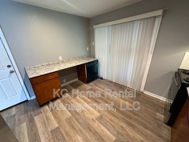 Building Photo - 10742 Blue Ridge Blvd