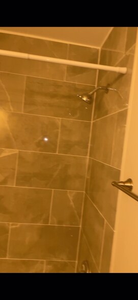 Building Photo - 121 San Remo Blvd