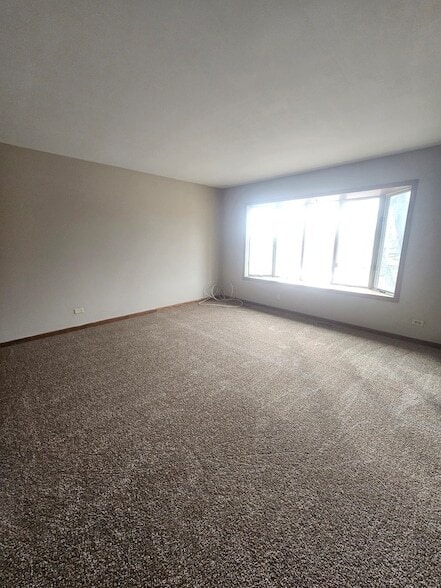 Building Photo - 830 Division St