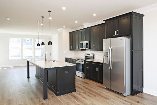 Building Photo - Dog-Friendly Townhome in Dunlora Park