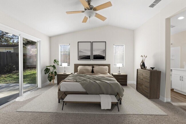Building Photo - Gorgeous 3 Bedroom In Desired Natomas Park...