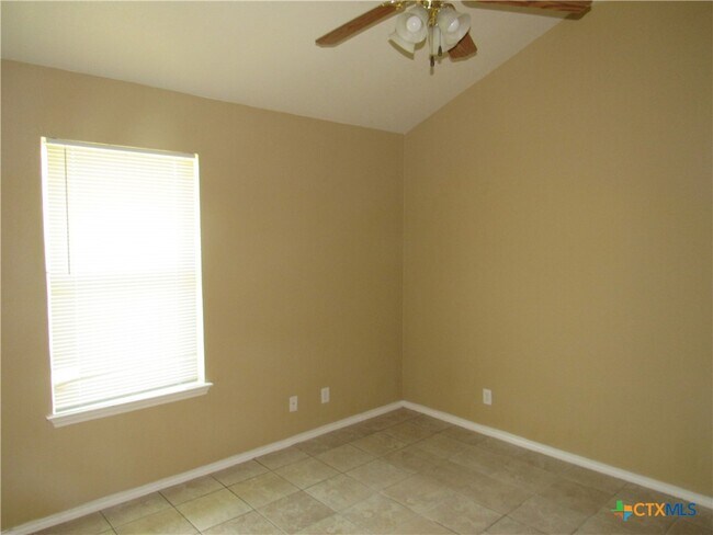 Building Photo - 4301 Elms Run Cir