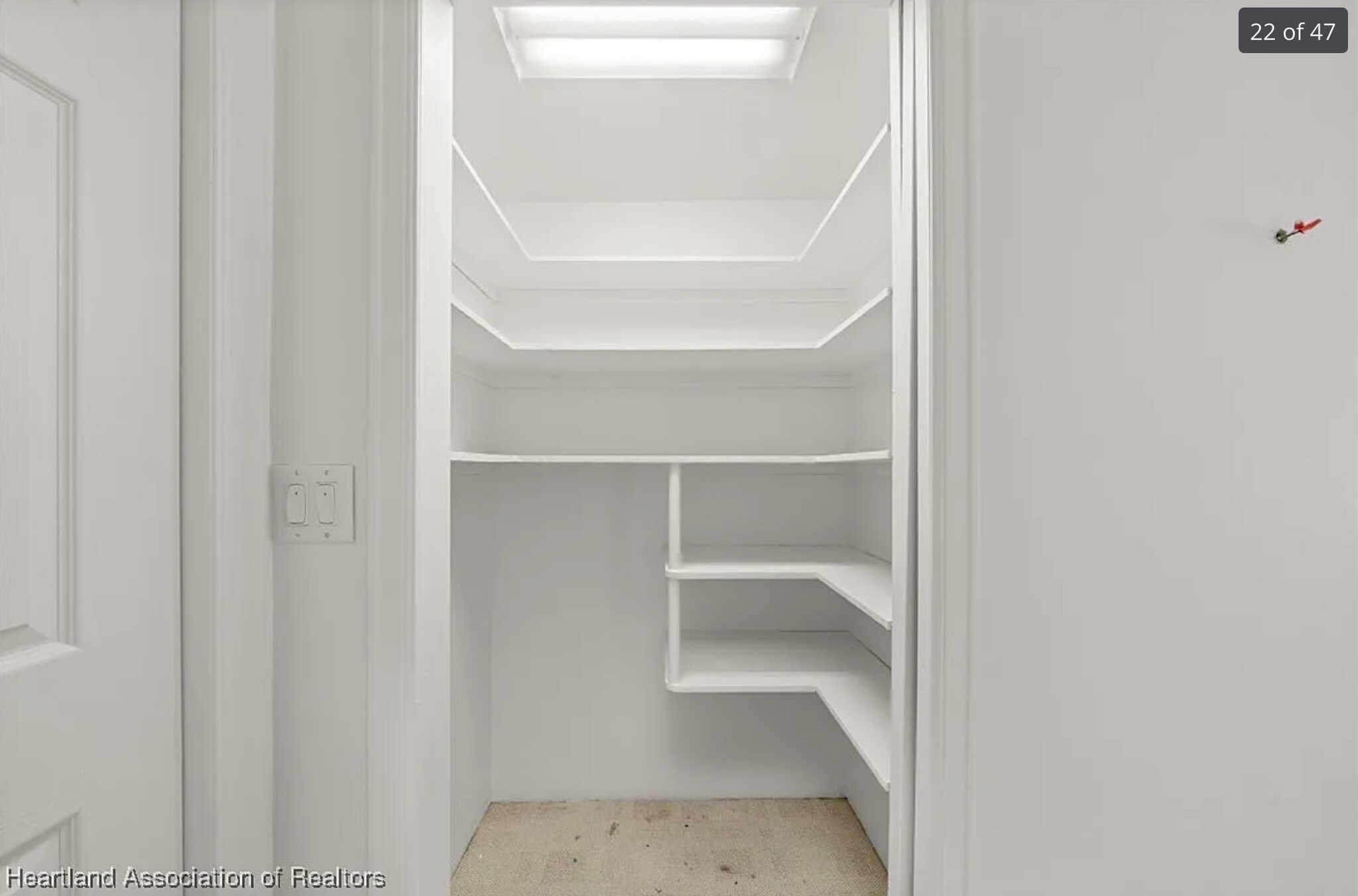 Master Bedroom Walk in Closet - 201 Rachard Blvd