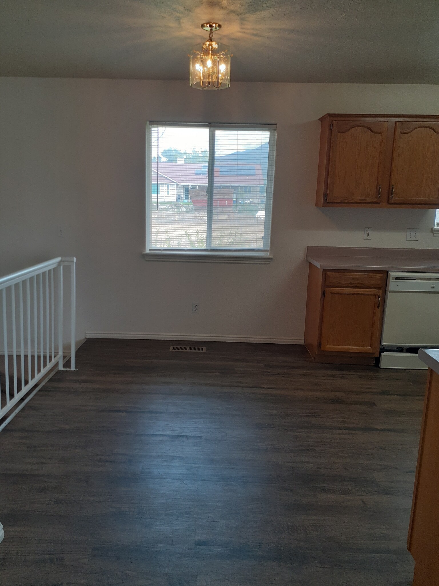 Kitchen/dining area - 4616 N Tumbleweed Dr