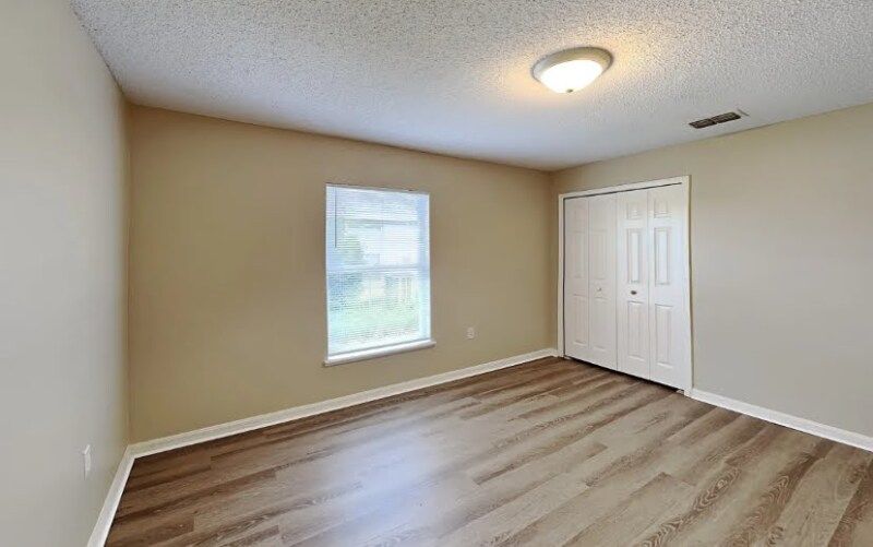 Building Photo - 1134 Munster Ct