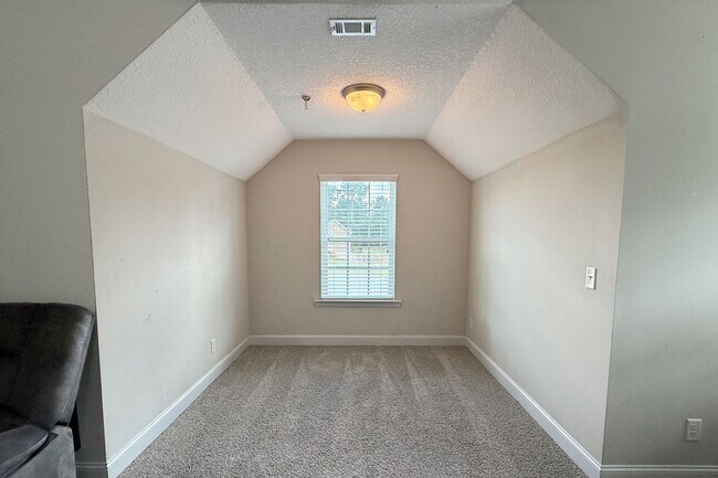 Building Photo - COMING JULY 2026! (Pet Friendly) | $500 RENT CREDIT