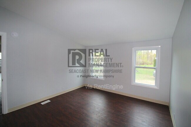 Building Photo - 997 NH-11