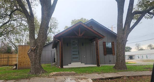 Building Photo - 900 Chestnut St