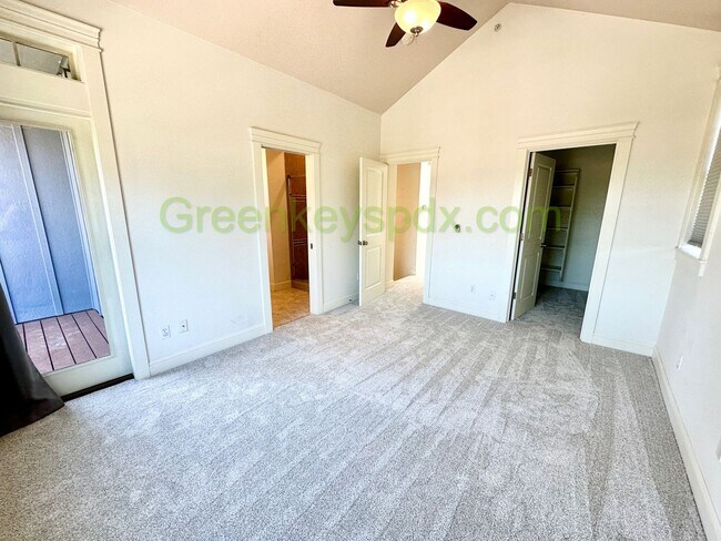 Building Photo - Secure and Beautiful 3-Bedroom 2.5-Bathroo...