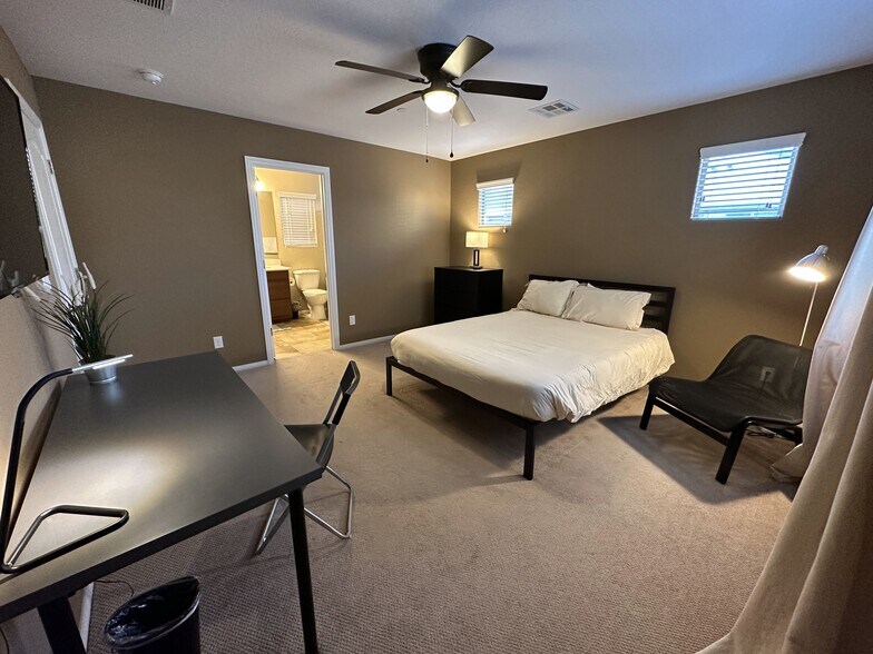 Building Photo - 7605 Finishing Touch Court