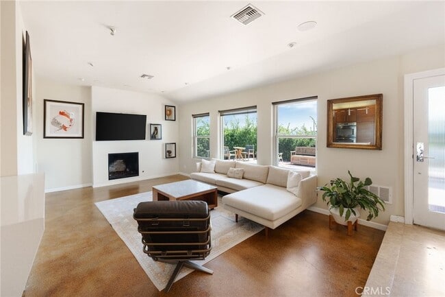 Building Photo - 10341 Kurt St