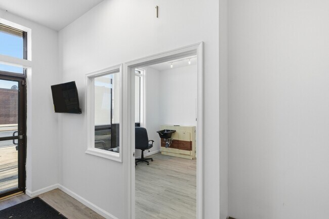 Building Photo - 4341 Park Heights Ave