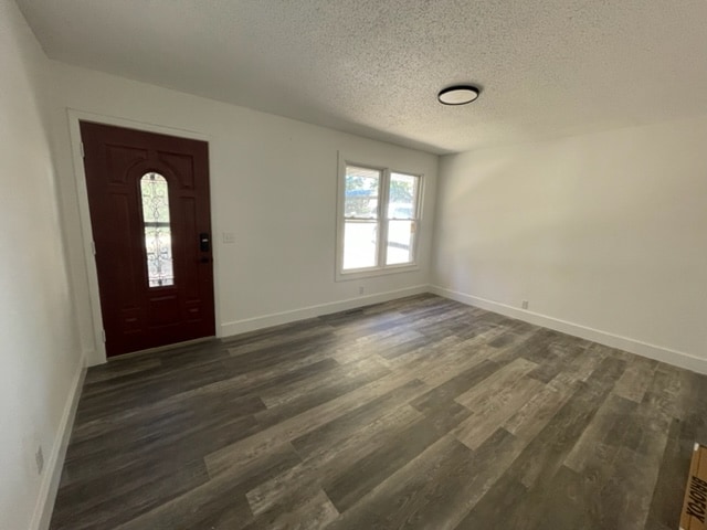 Building Photo - 1704 Walnut Ave