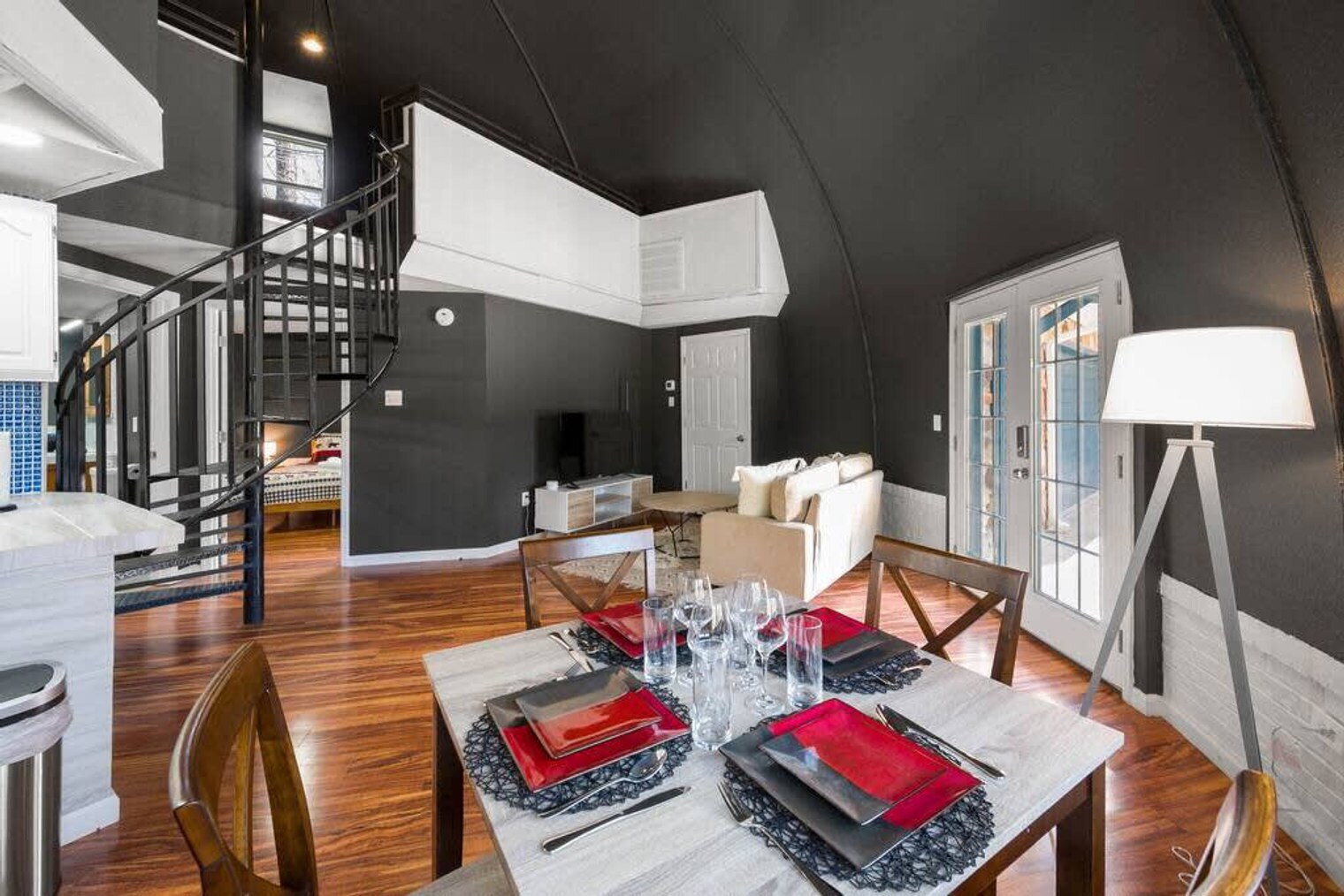 Building Photo - 578 Mountain Dr