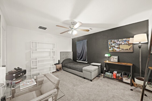 Building Photo - 9957 Spring Rock Ln