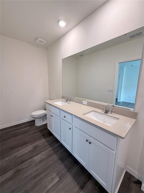 Building Photo - 3057 Moulin Rd