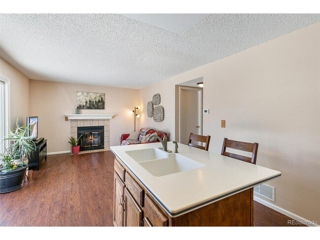 Building Photo - 5504 S Zang St