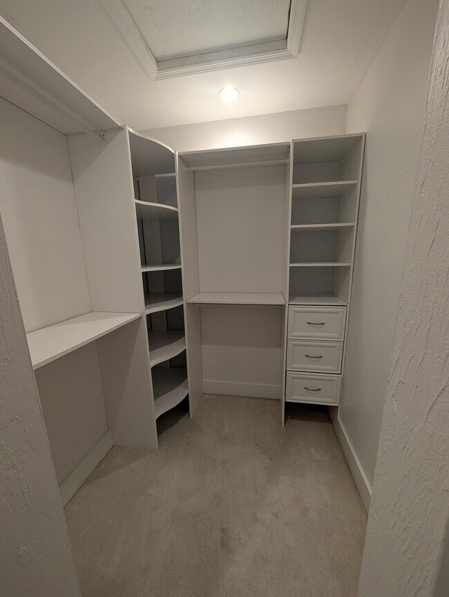 Building Photo - 9780 SW 52nd Rd