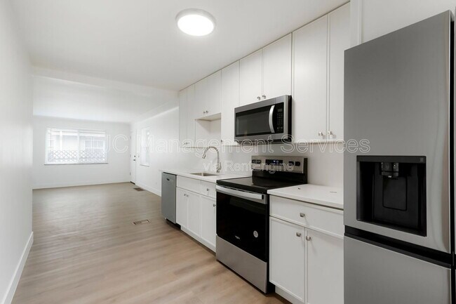 Building Photo - 433 Harrison St