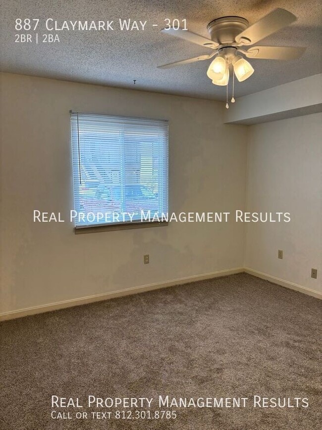 Building Photo - 887 Claymark Way