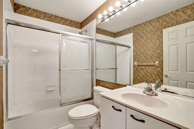 Building Photo - 10442 NW 60th Pl