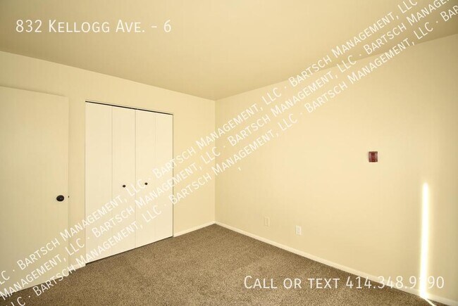 Building Photo - 832 Kellogg Ave