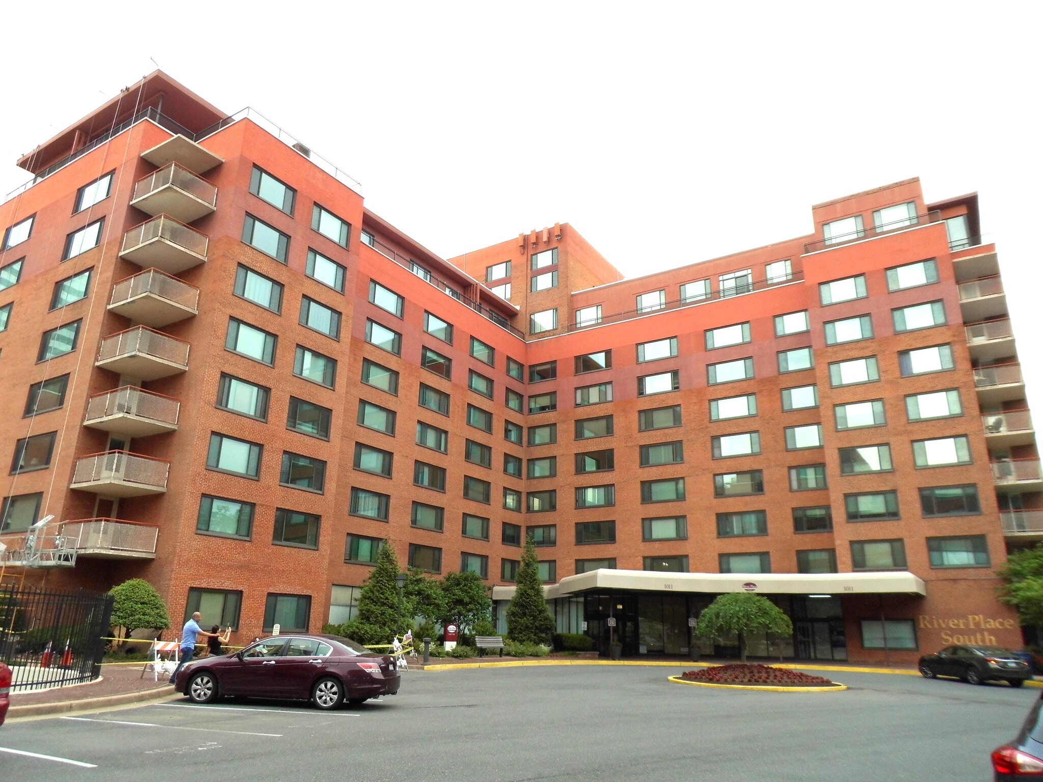 Brick Exterior - 1011 Arlington Blvd