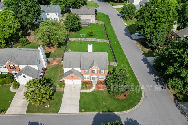 Building Photo - 305 Leatherman Ct