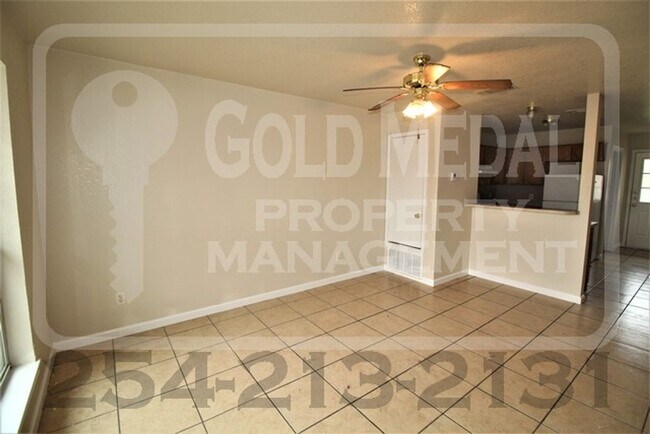 Building Photo - 4008 Pilgram Dr