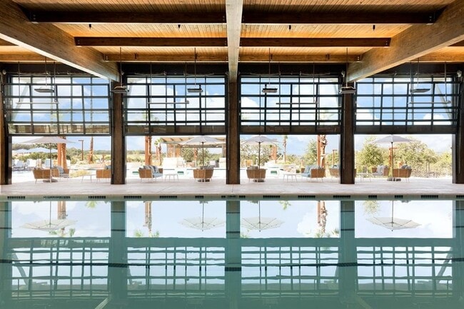 Building Photo - 140 Stewart Dr