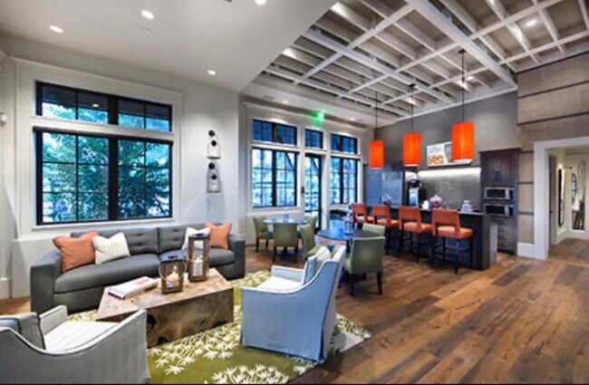 Building Photo - 16 Samantha Ct