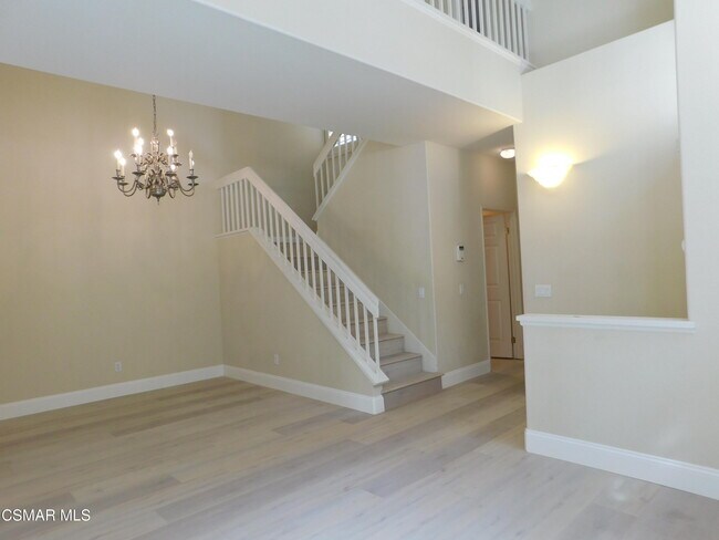 Building Photo - 4887 Santo Dr