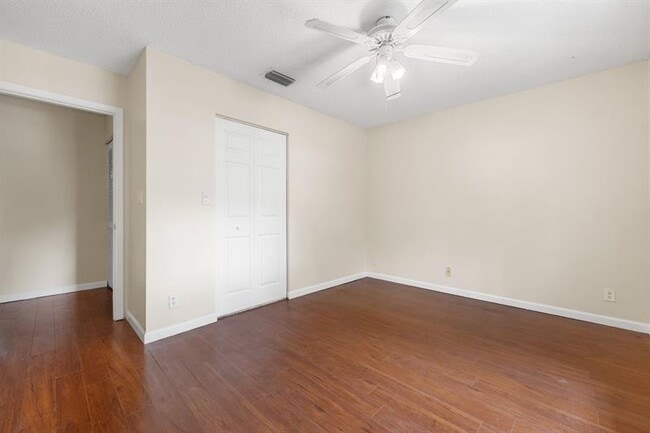 Building Photo - 4708 NW 115th Terrace