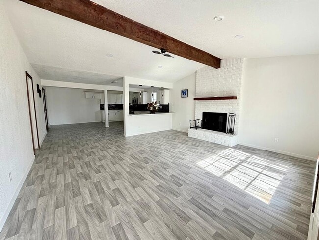 Building Photo - 1504 Parkview Ln