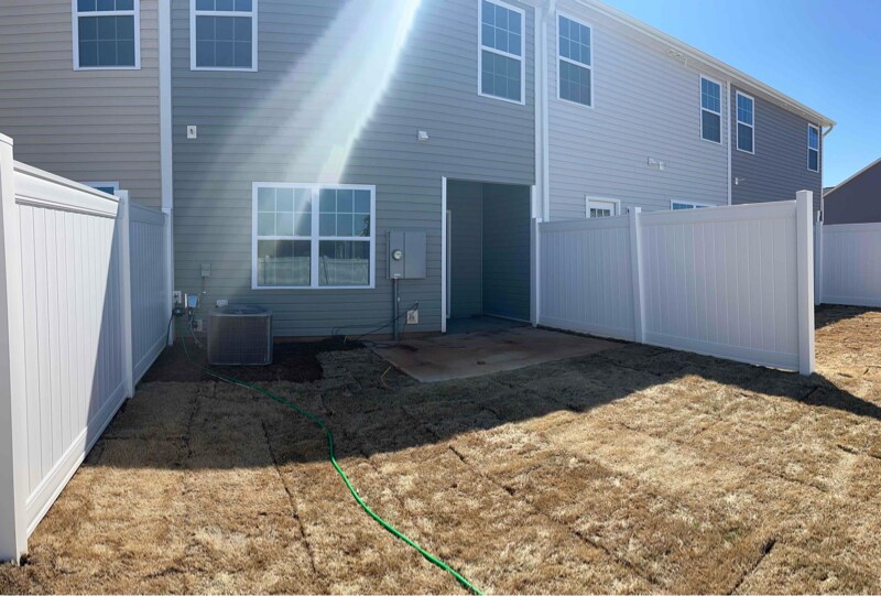 Building Photo - 1911 Frost Dr