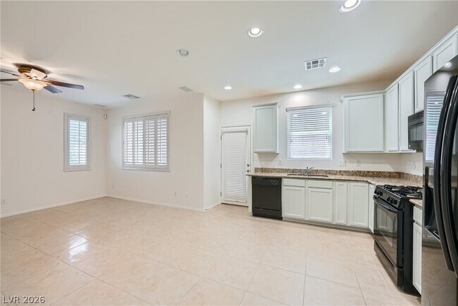 Building Photo - 3811 Total Eclipse St