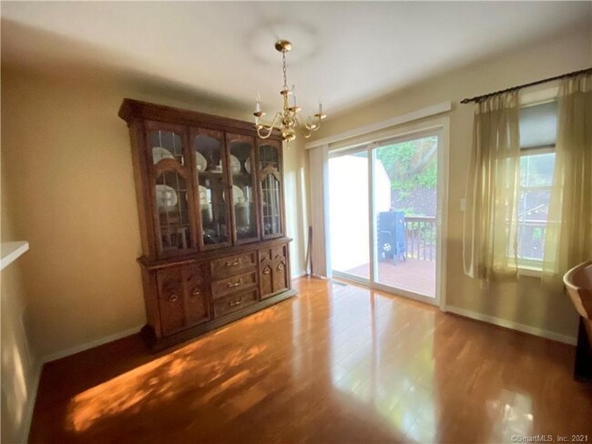 Building Photo - 2002 Larson Dr