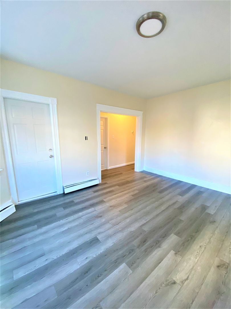 Building Photo - 124 Harold St