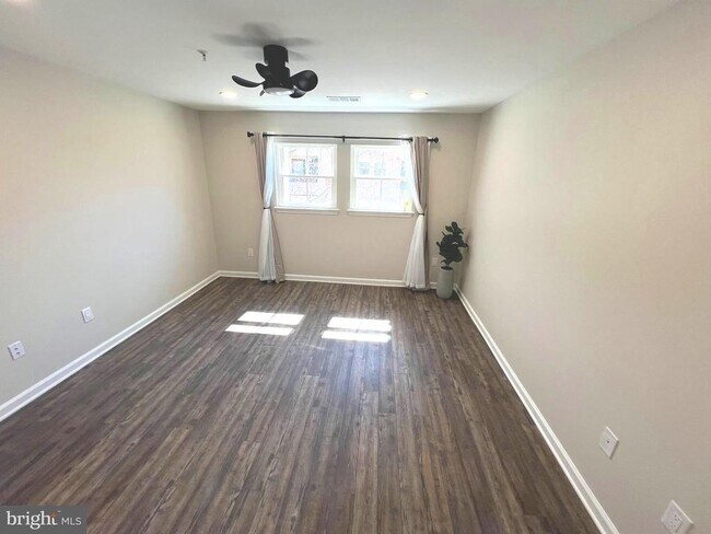 Building Photo - 12020 Taliesin Pl