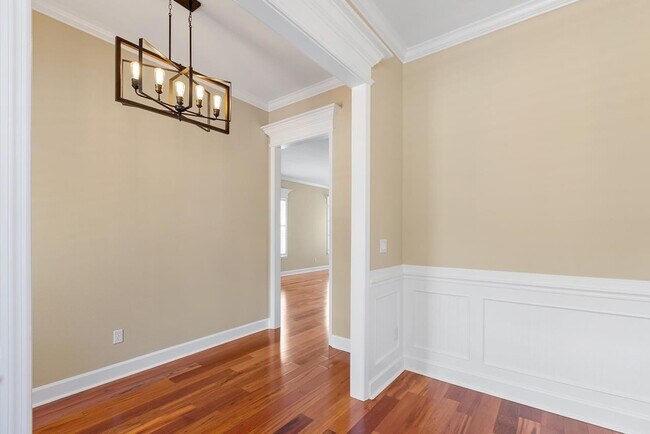 Building Photo - 4244 Grove Park Dr