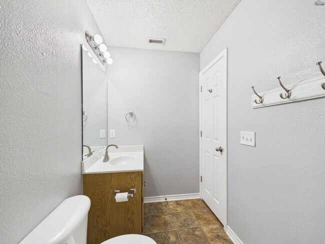 Building Photo - 5411 Prairie Lace Ln