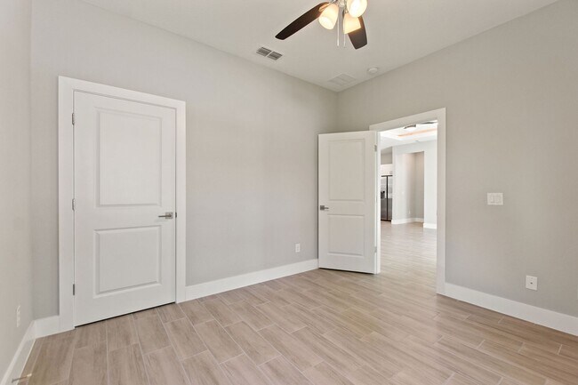 Building Photo - Deposit-Free! Modern, energy efficient hom...