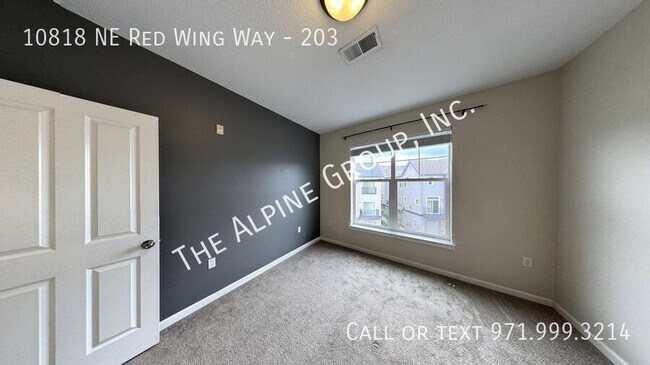 Building Photo - 10818 NE Red Wing Way