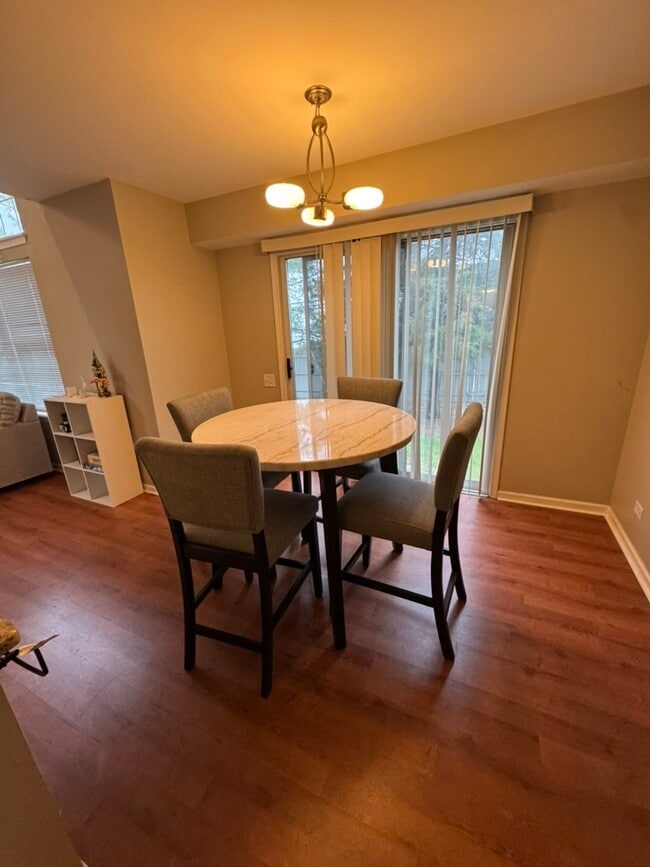 Building Photo - 1135 Wickfield Ct