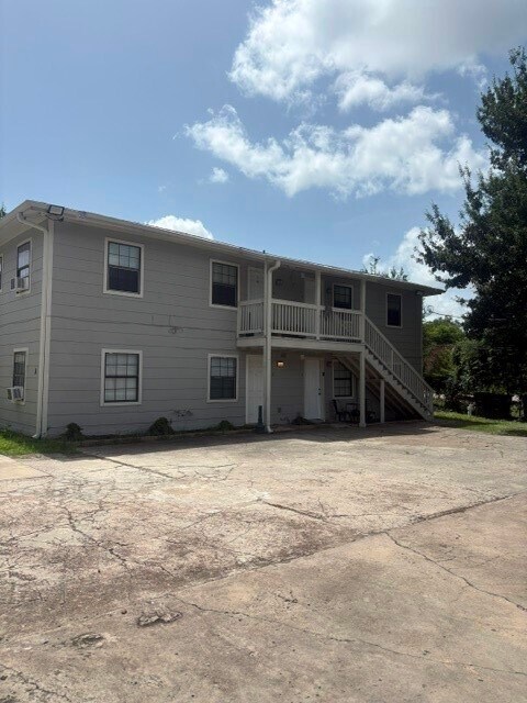 Building Photo - 6734 Burkett St.